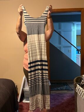 Gilli-Sleeveless Navy and White Striped Maxi Dress